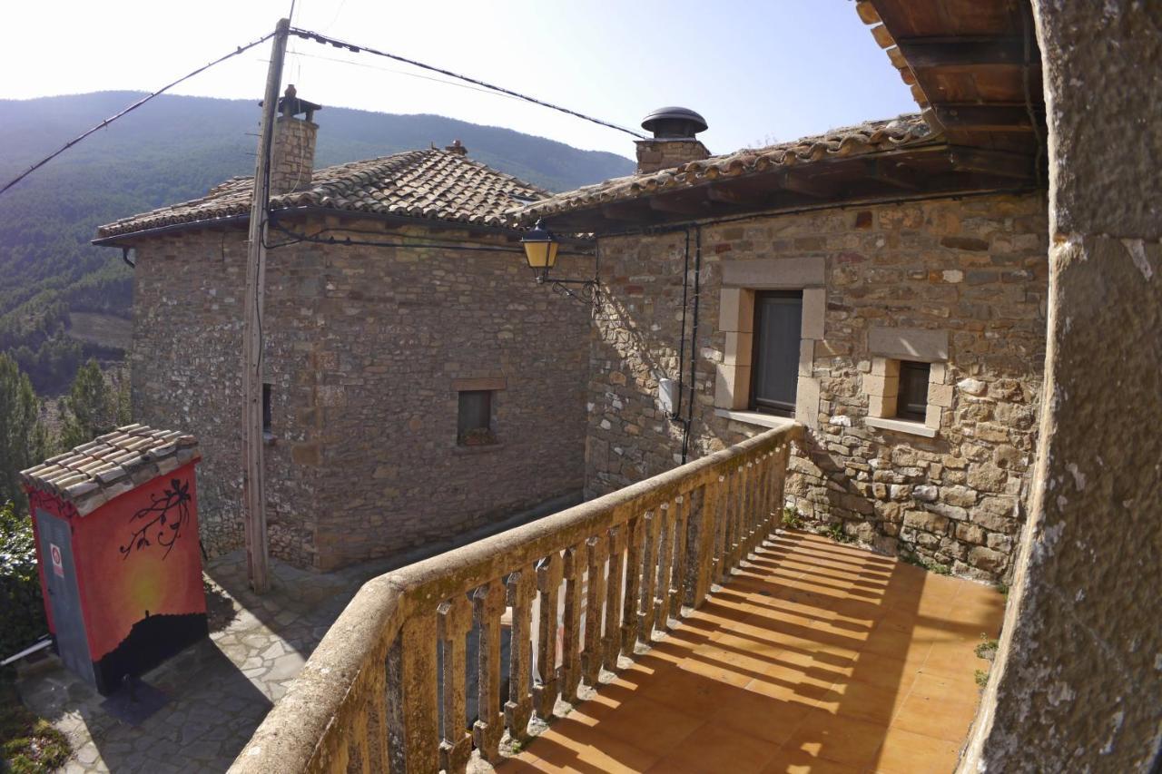 Albergue Restaurante De Artieda Bagian luar foto